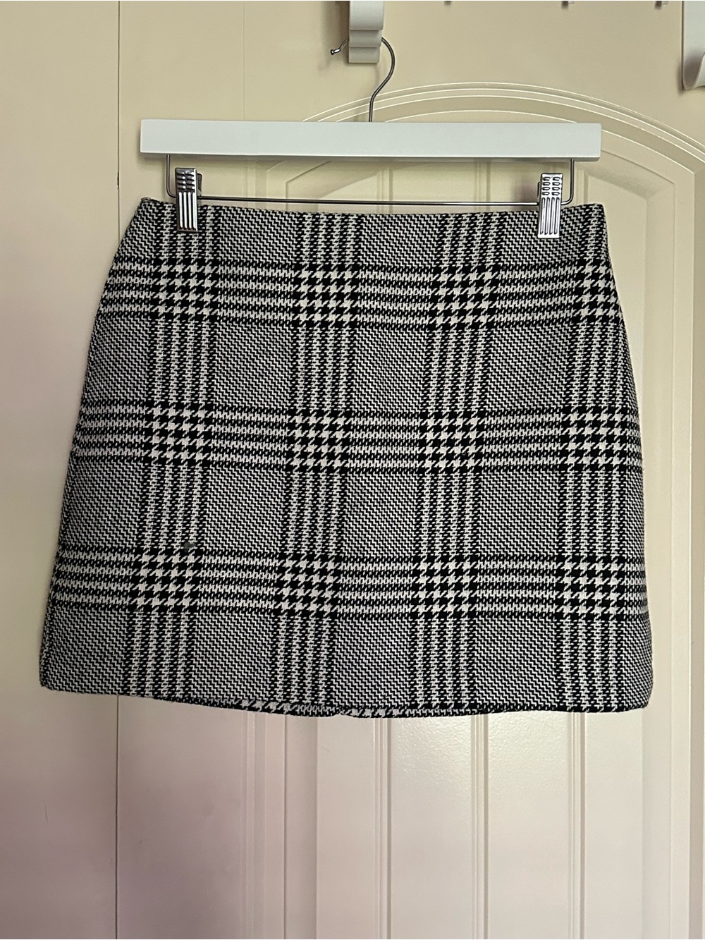 H&M Black and White Plaid Mini Skirt
